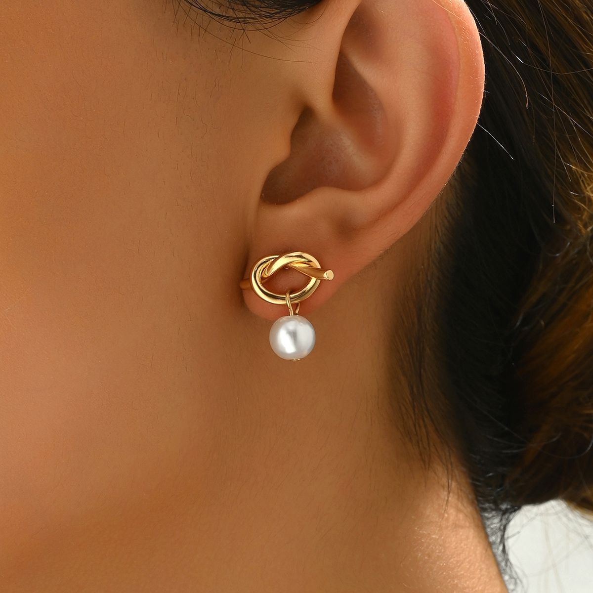 Lxalry Liquid Gold Knot & Pearl Stud Earrings 468656141