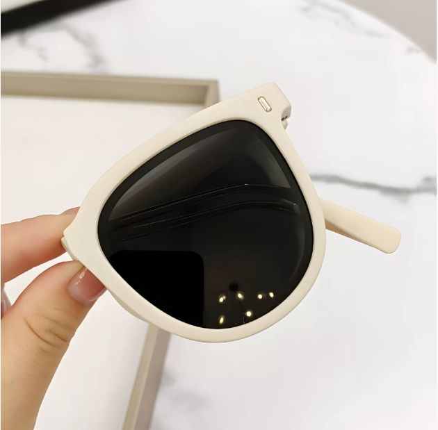 Folding sunglasses for women with a high-end feel 468656051