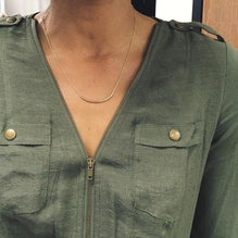 SWEET SMILE Curvy Bar Necklace